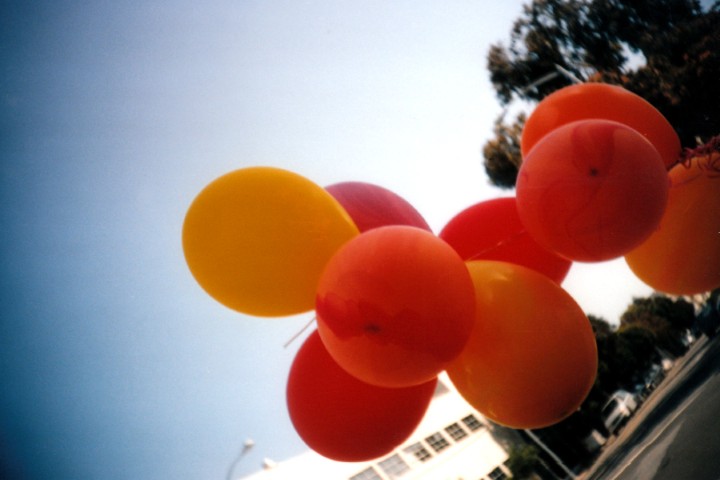 a picture called 0171balloons  Small  should be here...